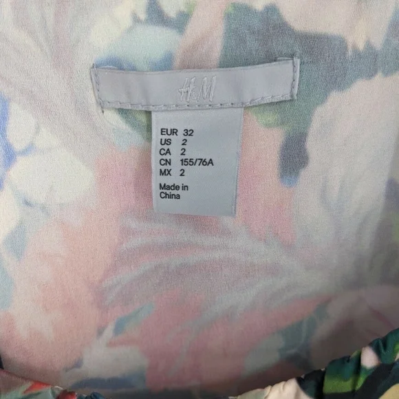 H&M Women's Floral Blouse Top Cami Style Great Shape Size 2, 112 - Picture 3 of 8